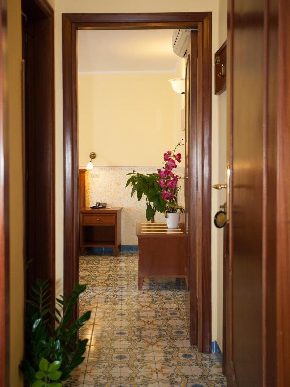 Hotel Amalfi 3*