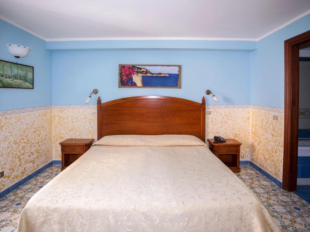 Hotel Hotel Amalfi 3*