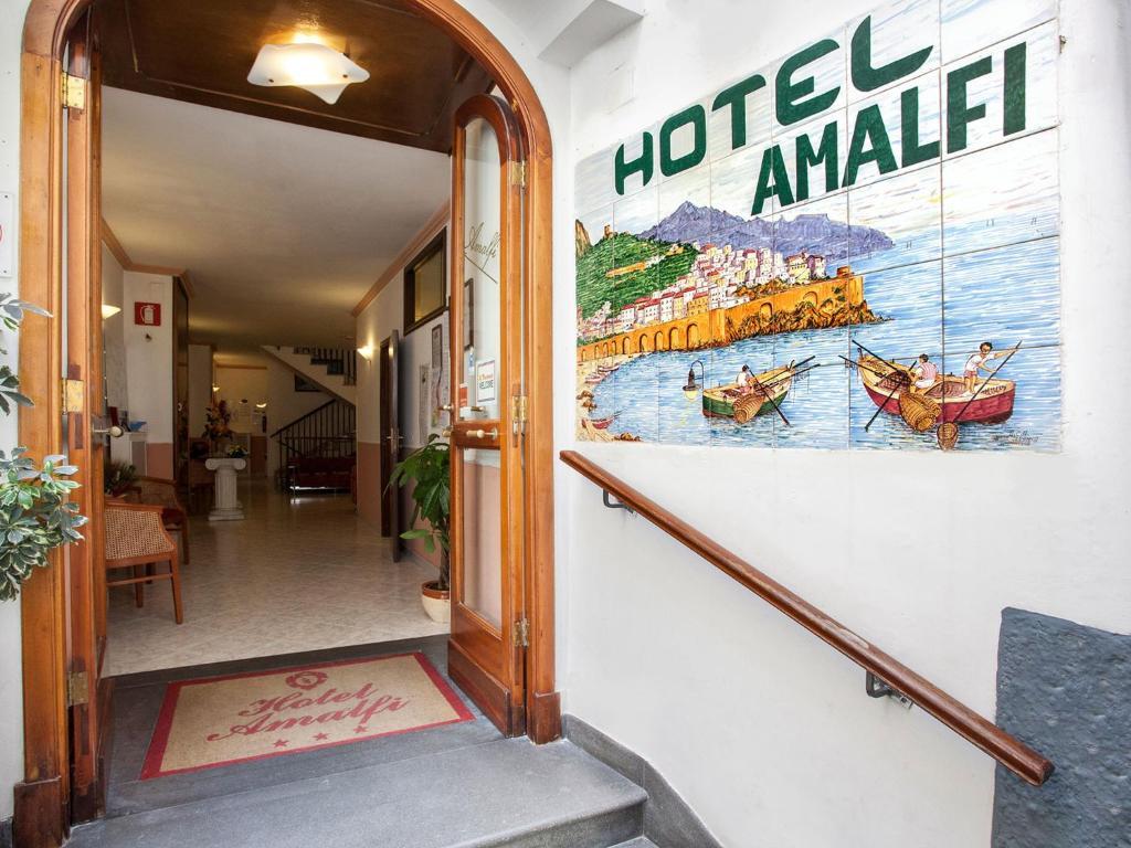Hotel Amalfi 3*